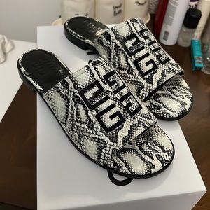 Givenchy 4G Snake-Embossed Leather Sandals - IT/EU 38 (US 8)